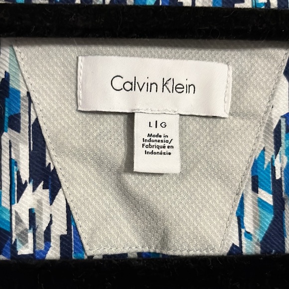 Calvin Klein Shirt - Picture 2 of 4